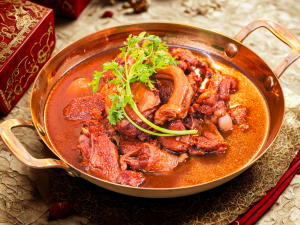 Lẩu Vịt Hầm Bia - 啤酒鸭火锅