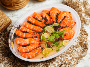 Tôm Ngâm Rượu Hoa Quả - 果酒腌虾